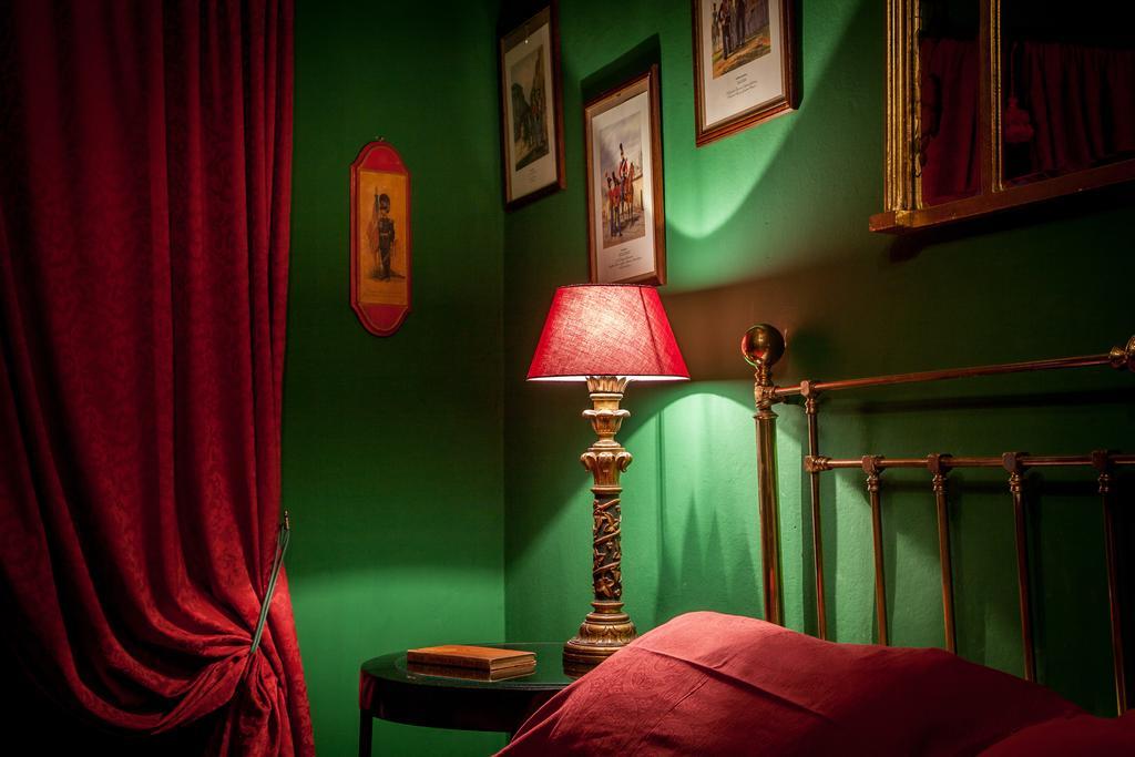 Repubblica Di Oz Rooms Варезе Номер фото