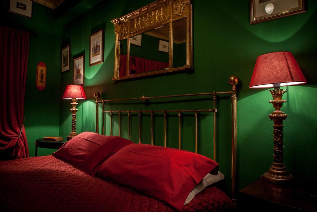 Repubblica Di Oz Rooms Варезе Номер фото